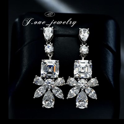 anting wanita asscher cut